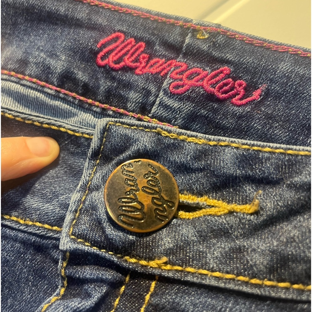 Wrangler premium pink label bootcut jeans. Size 7 / 8. 7/8 Mae ? Euc 32L
